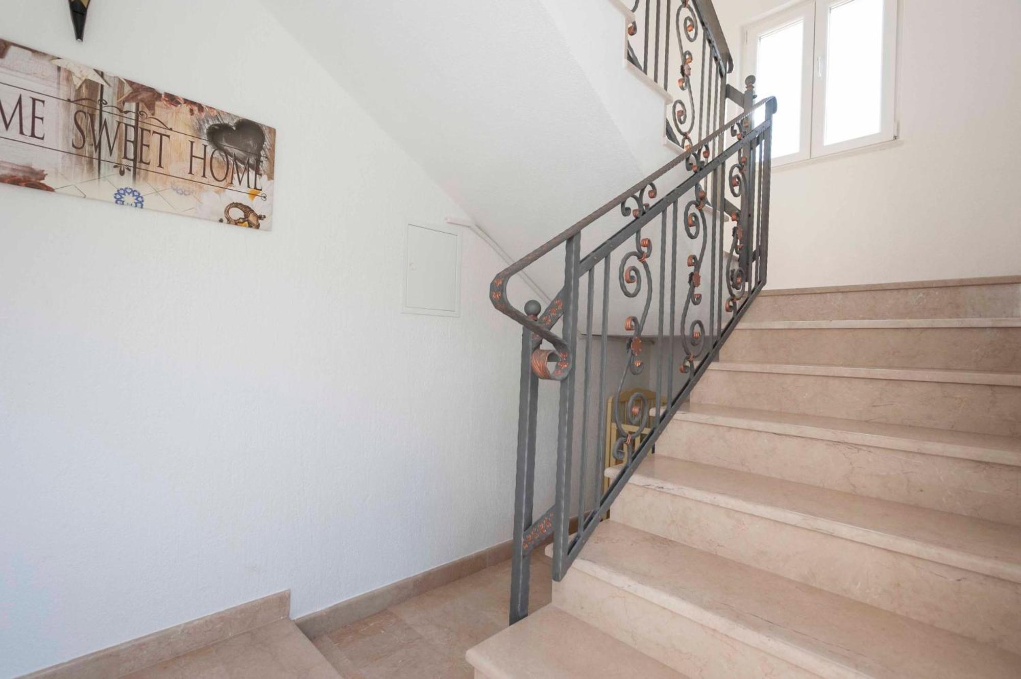 Apartment Sunshine, Sunrise, Sunset Kaštela Εξωτερικό φωτογραφία